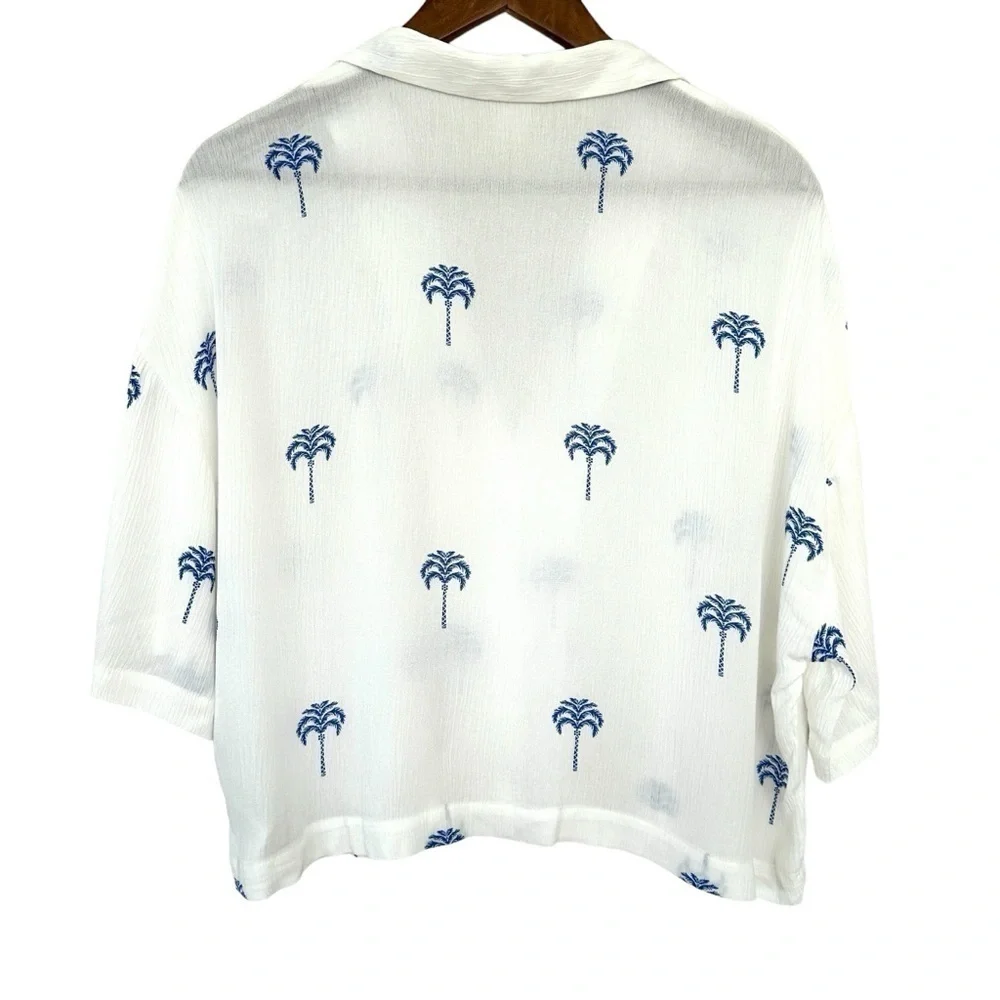 H&M  button down shirt, cropped & oversized, with dolman cut 3/4 sleeves - Picture 8 of 10